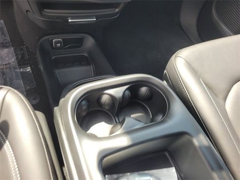 New 2026 Chrysler Voyager LX image 24