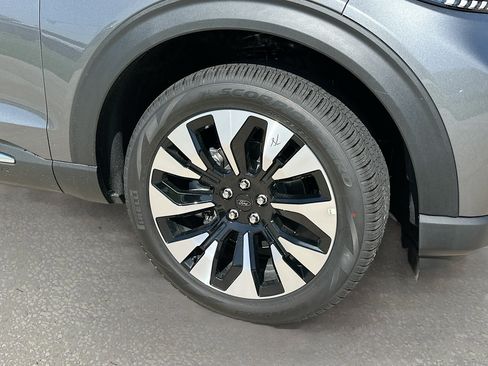 New 2026 Ford Explorer Platinum AWD/4WD image 20