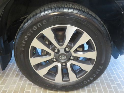 Used 2020 Toyota Sequoia Limited w/ Safety & Convenience Package AWD/4WD image 10