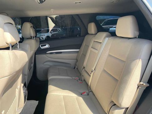 Used 2019 Dodge Durango SXT w/ 3rd Row Seating Group AWD/4WD image 21