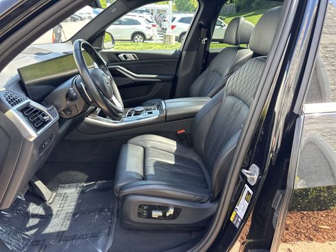 Used 2025 BMW X5 xDrive50e AWD/4WD image 15