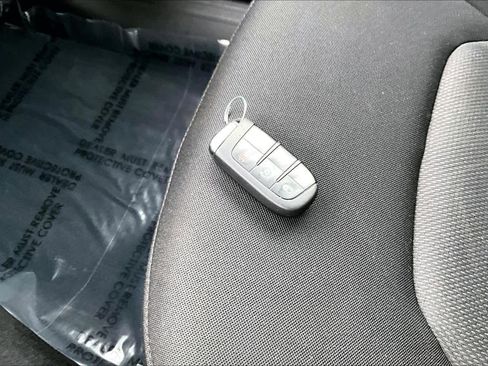 Used 2019 Jeep Renegade Sport image 13