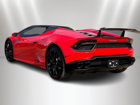 Used 2018 Lamborghini Huracan LP 580-2 RWD image 4