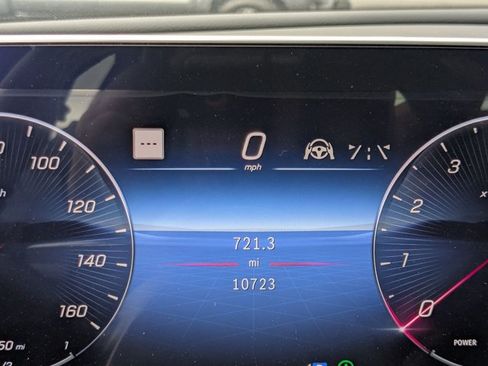 Used 2023 Mercedes-Benz C 300 Sedan image 10