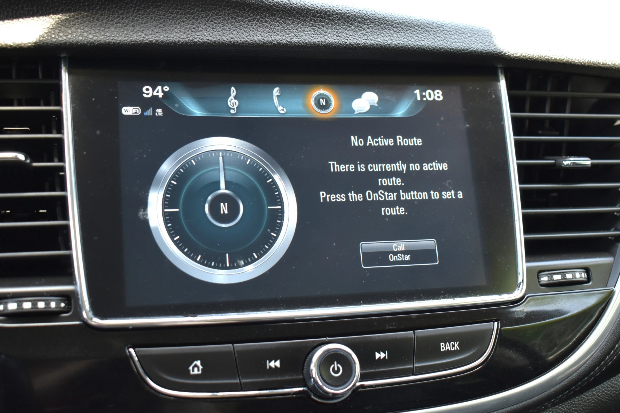 Used 2020 Buick Encore Essence FWD image 55
