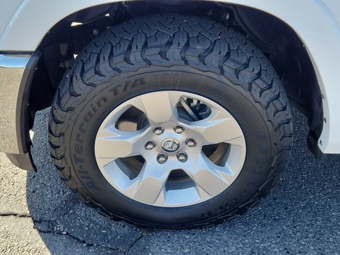 Used 2025 RAM 1500 Big Horn AWD/4WD image 7