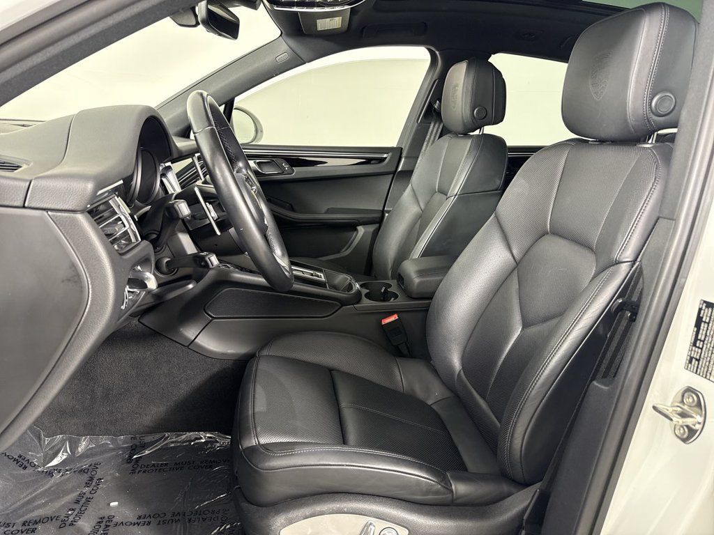Used 2023 Porsche Macan S AWD/4WD image 5
