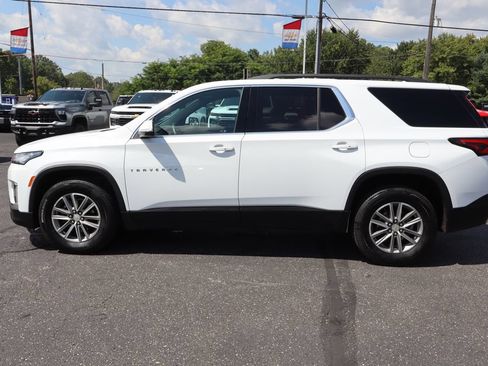 Used 2023 Chevrolet Traverse LT AWD/4WD image 34