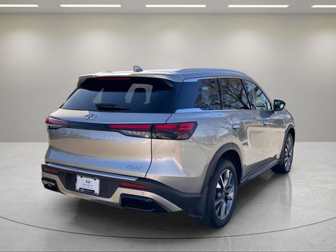 Certified 2023 INFINITI QX60 Luxe w/ Performance Audio Package FWD image 5