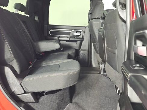 Used 2024 RAM 2500 Big Horn w/ Sport Appearance Package image 28