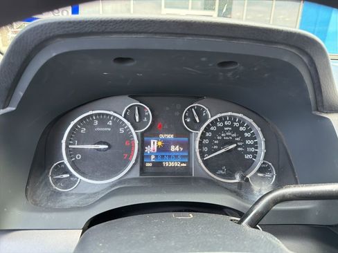 Used 2014 Toyota Tundra SR5 image 8