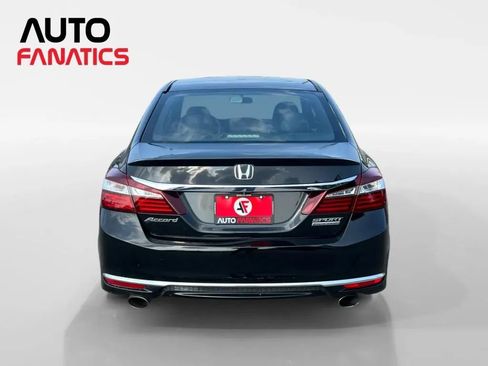 Used 2017 Honda Accord Sport Special Edition image 4