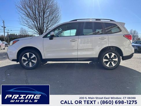 Used 2017 Subaru Forester 2.5i Premium w/ All-Weather Package image 4