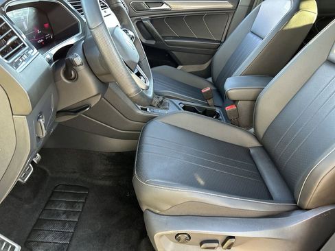 Certified 2024 Volkswagen Tiguan SE R-Line image 16