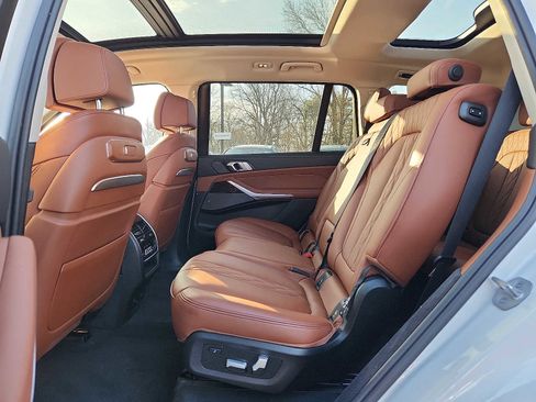Certified 2024 BMW X7 xDrive40i w/ Executive Package image 10