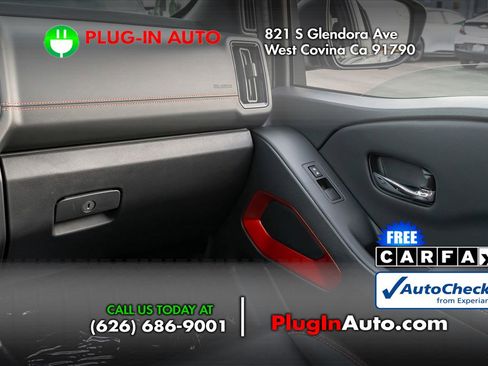 Used 2025 Nissan Frontier PRO-4X w/ Pro Premium Package image 19