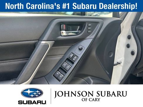 Used 2018 Subaru Forester 2.5i Touring AWD/4WD image 18