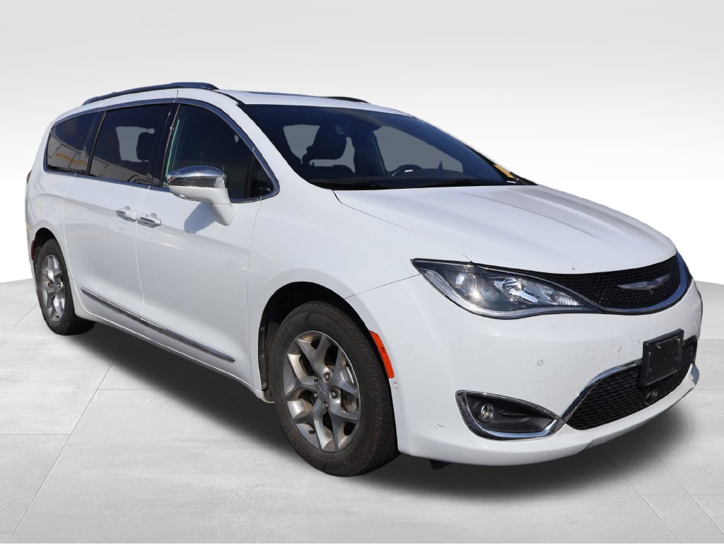 Used 2020 Chrysler Pacifica Limited w/ Advanced Safetytec Group FWD image 9