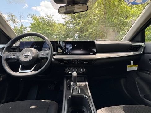 Used 2026 Nissan Kicks S FWD image 10