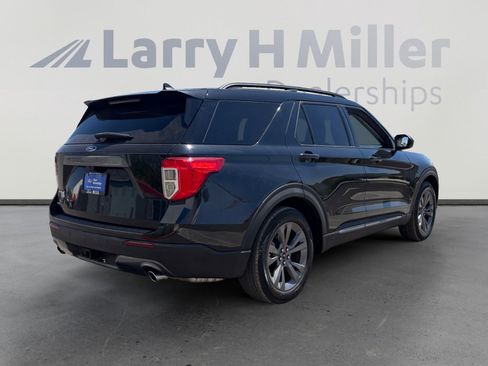 Certified 2023 Ford Explorer XLT w/ Equipment Group 202A image 5