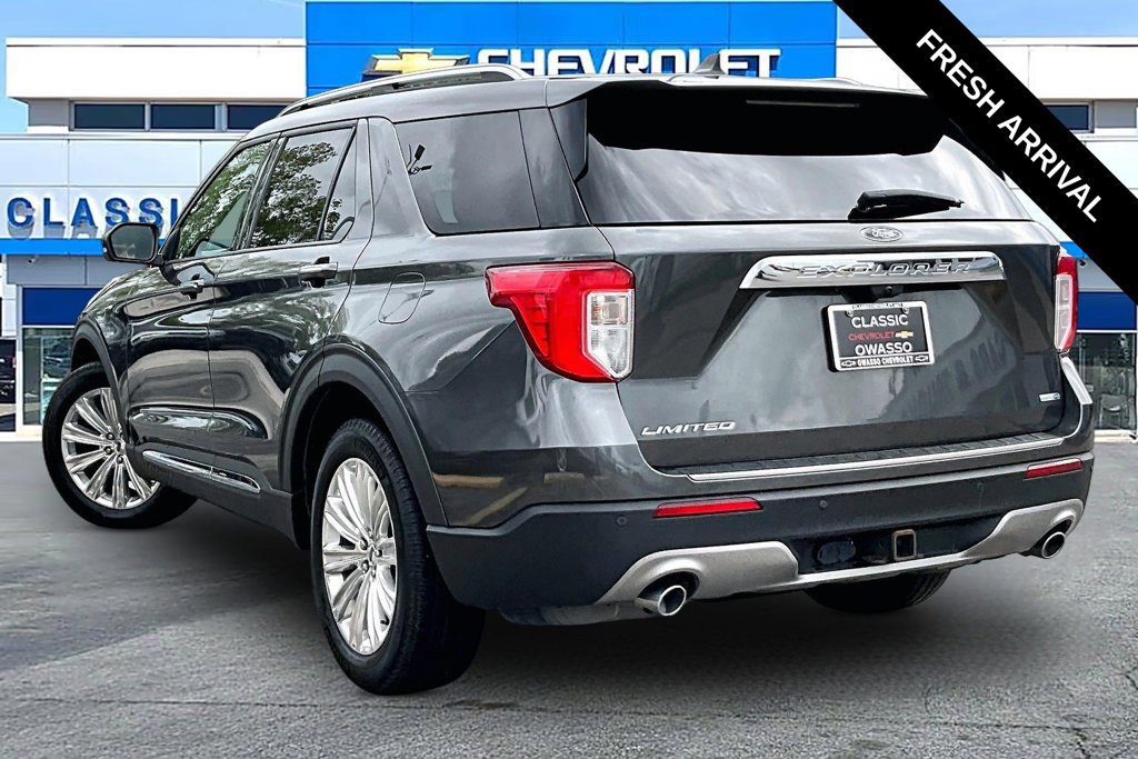 Used 2020 Ford Explorer Limited w/ Class III Trailer Tow Package AWD/4WD image 3