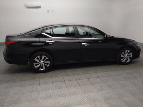 Used 2023 Nissan Altima 2.5 S FWD image 10