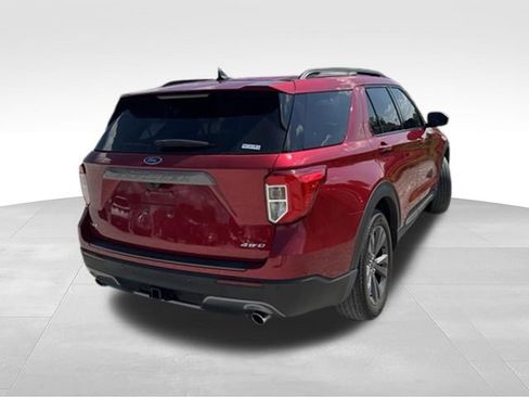 Used 2023 Ford Explorer XLT w/ Equipment Group 202A AWD/4WD image 46
