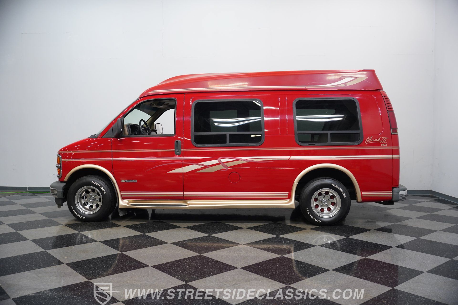 Used 1996 Chevrolet Express 1500 RWD image 8