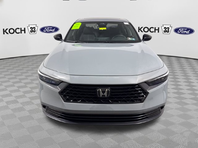 Used 2025 Honda Accord Sport image 2