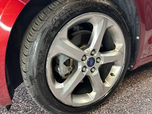 Used 2014 Ford Fusion SE FWD image 24