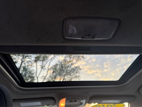 Used 2010 Toyota Corolla S image 21