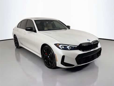 New 2026 BMW 330i Sedan w/ M Sport Package RWD image 4