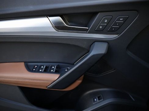 Certified 2025 Audi Q5 2.0T Premium Plus w/ Premium Plus Package image 14