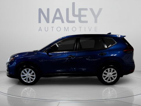 Used 2020 Nissan Rogue S FWD image 2