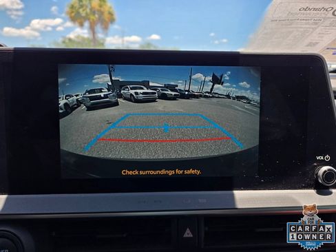 Used 2024 Toyota Prius Prime FWD image 28