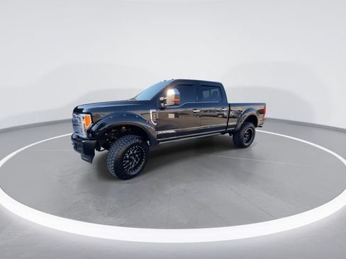 Used 2019 Ford F350 Platinum w/ Platinum Ultimate Package AWD/4WD image 7