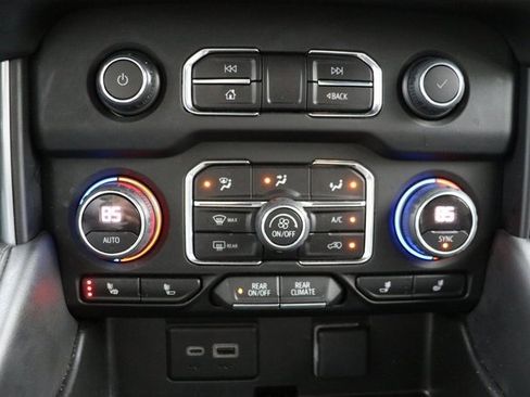 Used 2023 Chevrolet Tahoe LT image 23