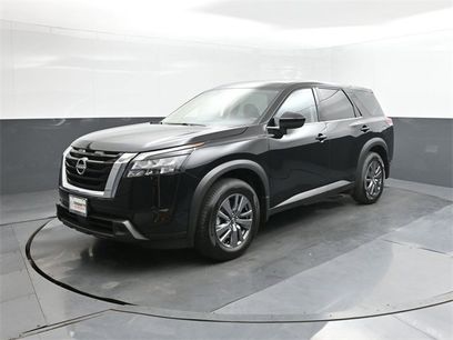 New 2025 Nissan Pathfinder S