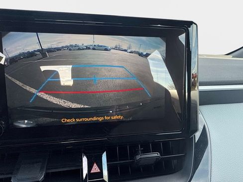 Used 2025 Toyota Corolla SE image 21