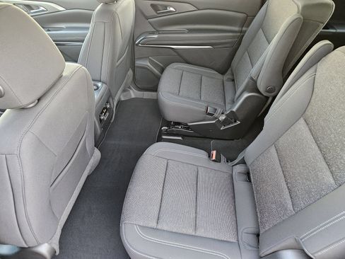 New 2027 Chevrolet Traverse LT FWD image 25