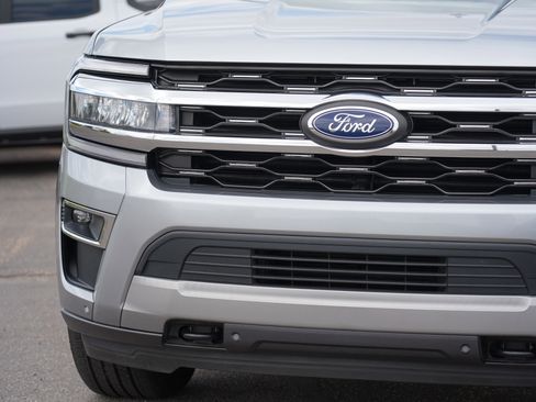 Used 2023 Ford Expedition Max Limited AWD/4WD image 11
