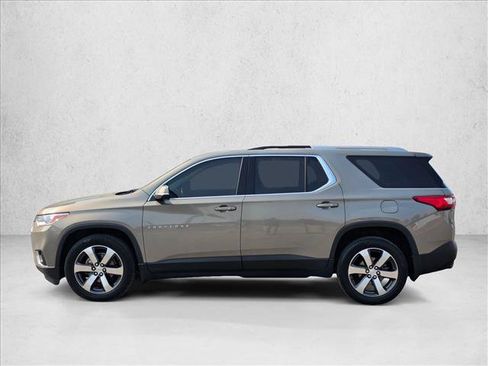 Used 2018 Chevrolet Traverse LT AWD/4WD image 2