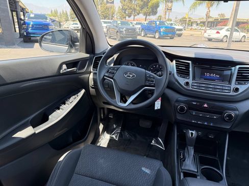 Used 2017 Hyundai Tucson SE w/ SE Popular Package 02 FWD image 22