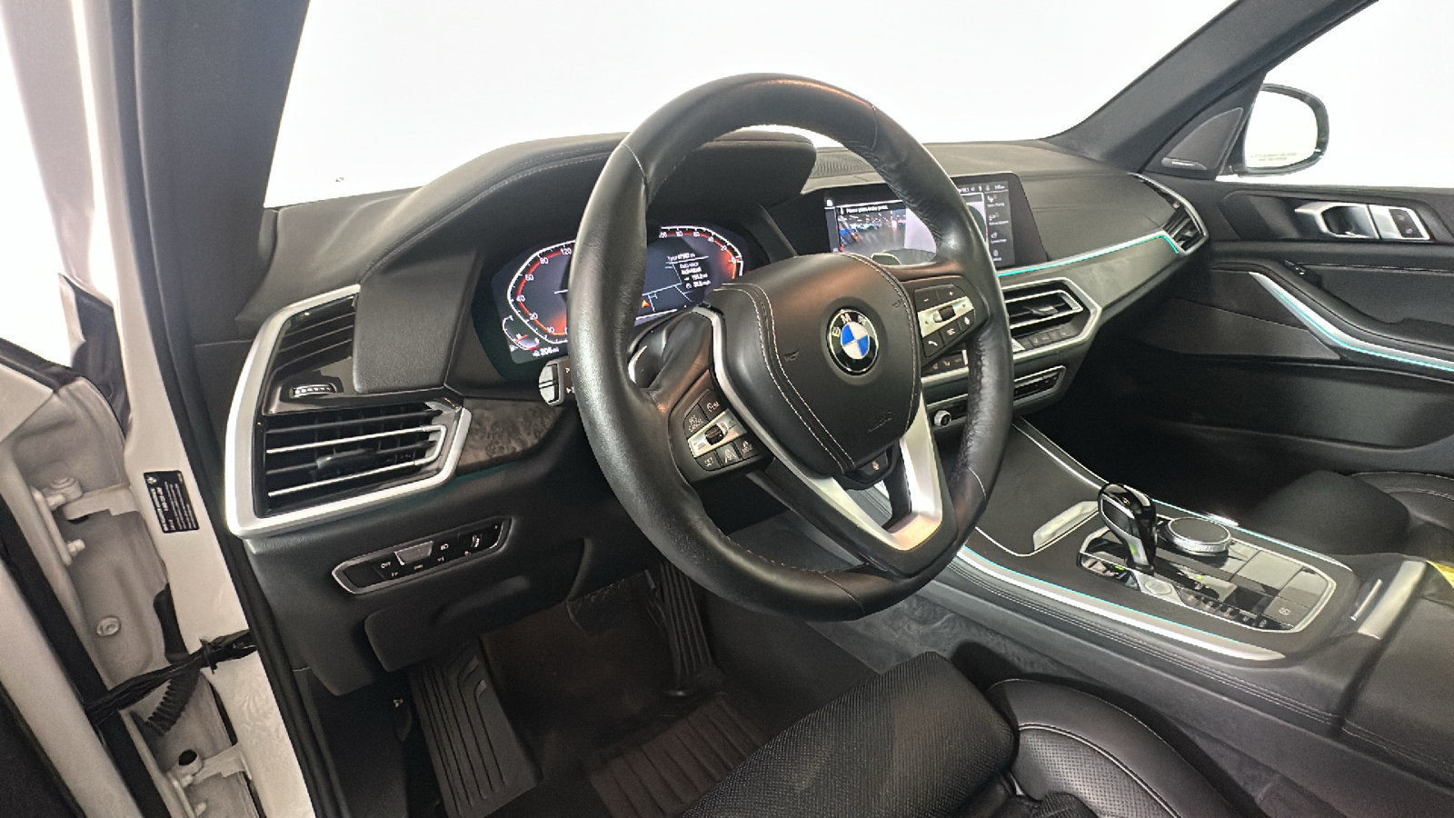 Used 2023 BMW X5 xDrive40i AWD/4WD image 16