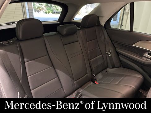Used 2020 Mercedes-Benz GLE 450 4MATIC image 25