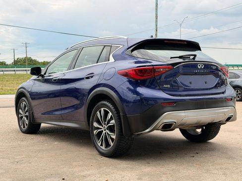 Used 2017 INFINITI QX30 Premium w/ Navigation Package AWD/4WD image 5