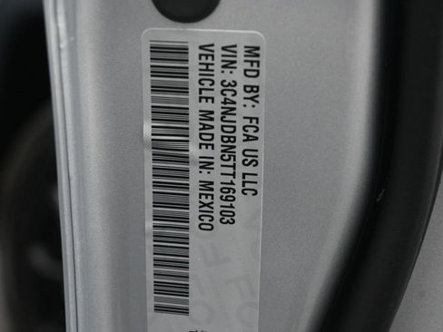 New 2026 Jeep Compass Latitude image 18