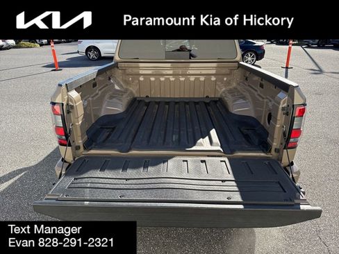 Used 2024 Nissan Frontier Pro-X w/ Technology Package image 11