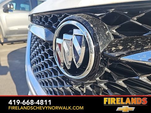 Used 2024 Buick Enclave Avenir w/ Avenir Technology Package image 12