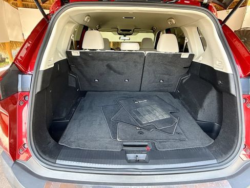 Used 2023 Nissan Rogue SV AWD/4WD image 30
